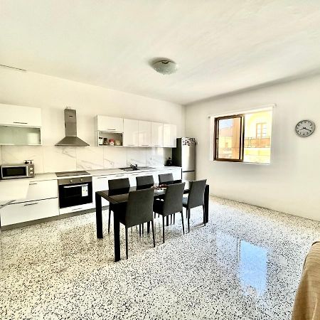 Camag Apartment - Very Close To Airport Birżebbuġa 외부 사진