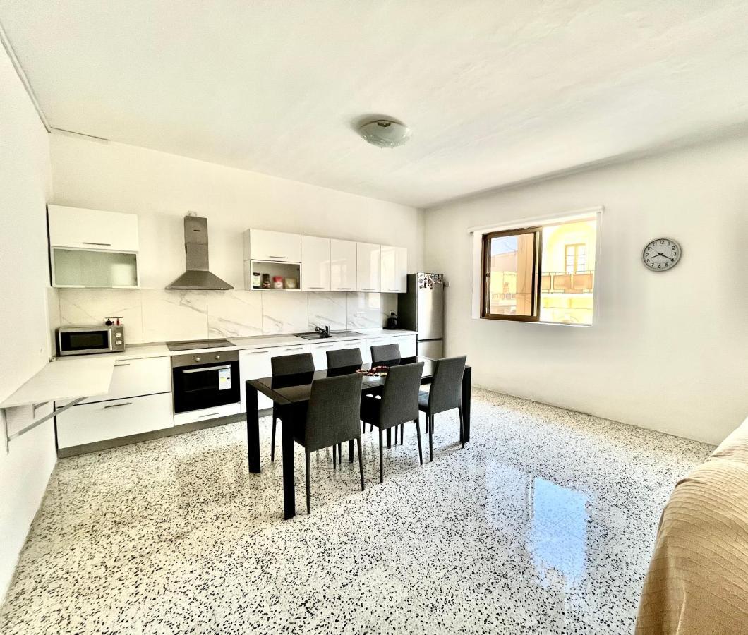 Camag Apartment - Very Close To Airport Birżebbuġa 외부 사진